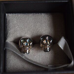skull cufflinks